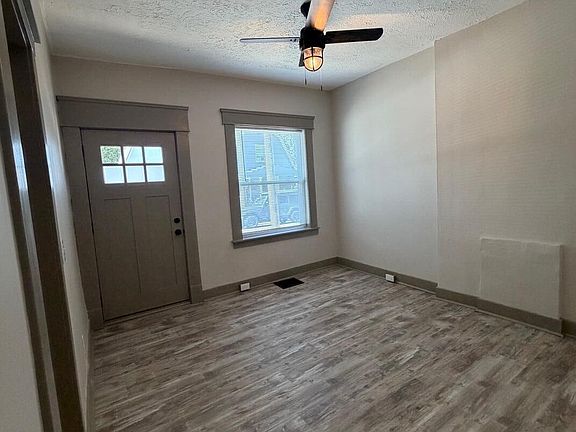 5th image of 1003 Brighton St