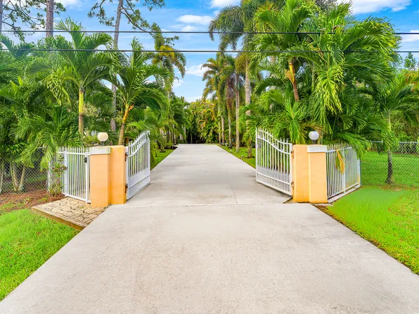 12328 85th Rd NW, West Palm Beach, FL 33412