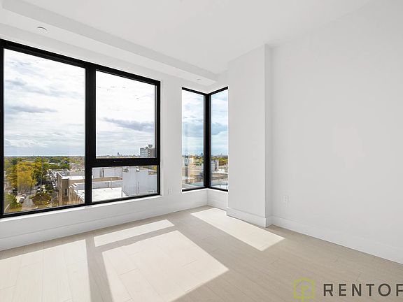 4th image of 1634 Flatbush Ave #633