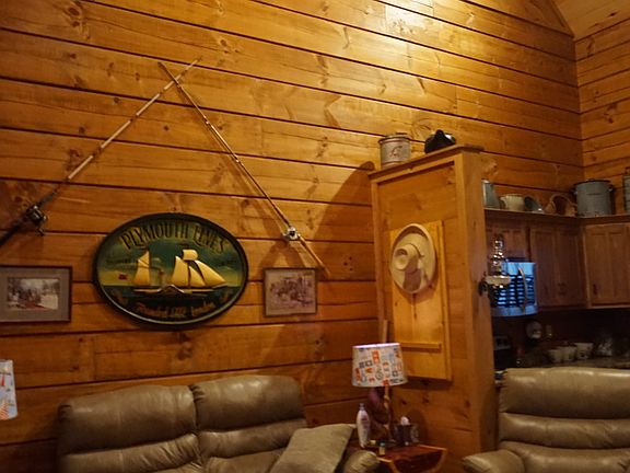 3rd image of Silverside Cir