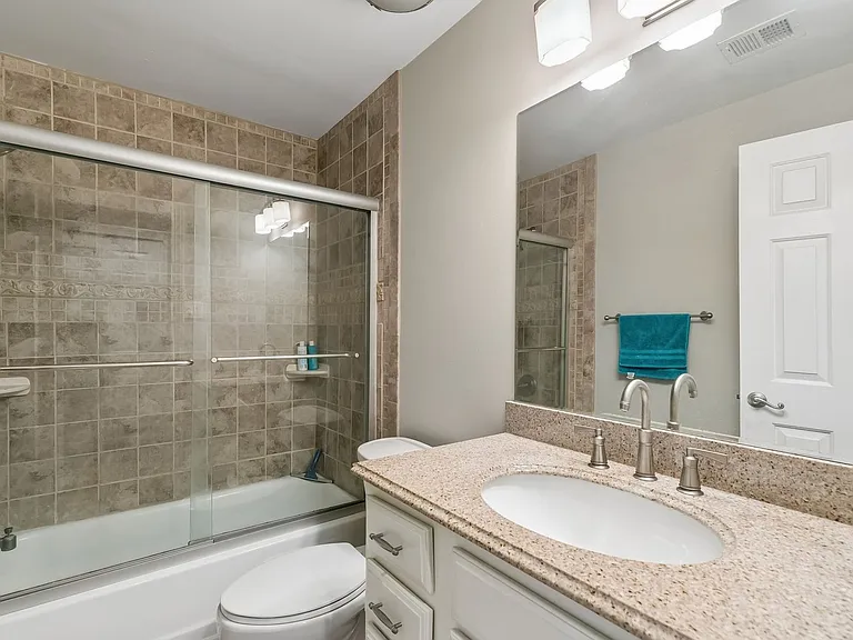 1740 Oakwood Ter #14I — Photo 19