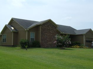 2047 Hunters Ridge Dr, Midway Park, NC 28544