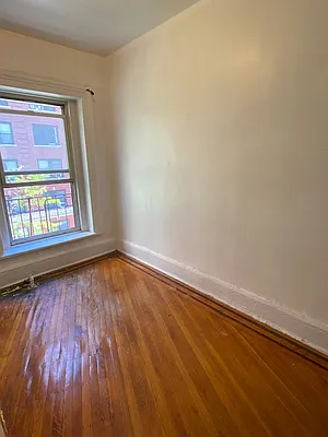 Rented by Green Line Realty | media 12