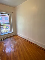 Rented by Green Line Realty