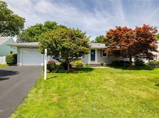 239 Morrow Dr, Rochester, NY 14616