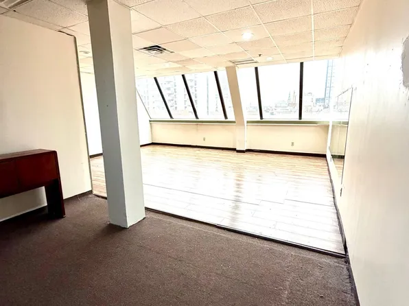 2983 Kennedy Boulevard image 1 of 6