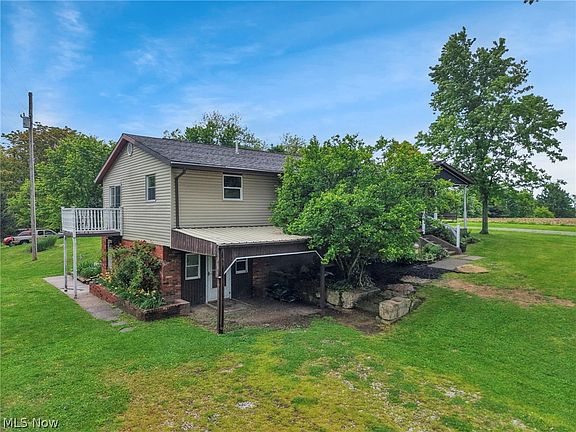 3rd image of 795 Rustic Ridge Rd