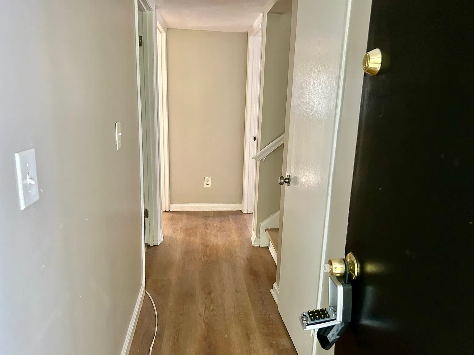 4 bed, 962 sqft, $2,400 — Photo 4