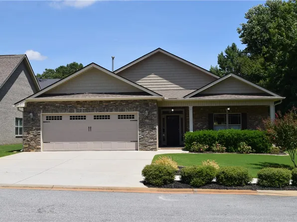 143 Olde Towne Dr, Anderson, SC 29621