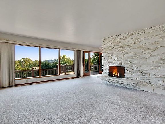 3rd image of 5735 NE 180th St