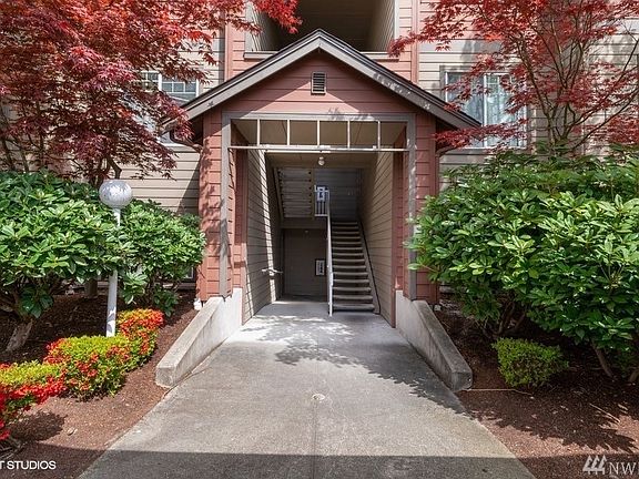 2nd image of 10825 SE 200th St APT A305
