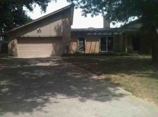 1001 Sean Ct, Hurst, TX 76053