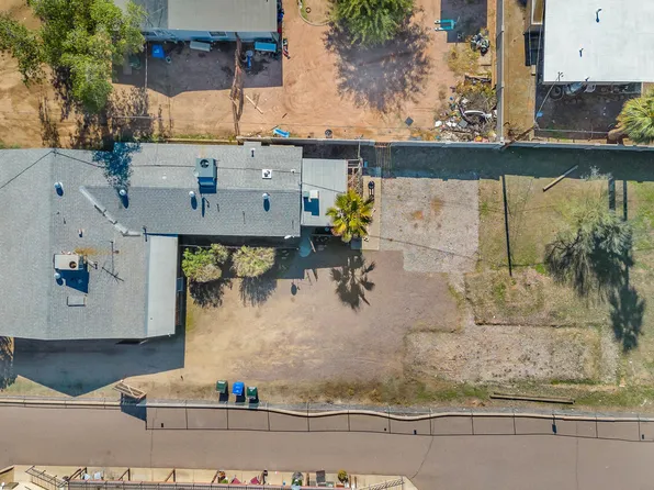 8916 N 11 Street, Phoenix, AZ 85020