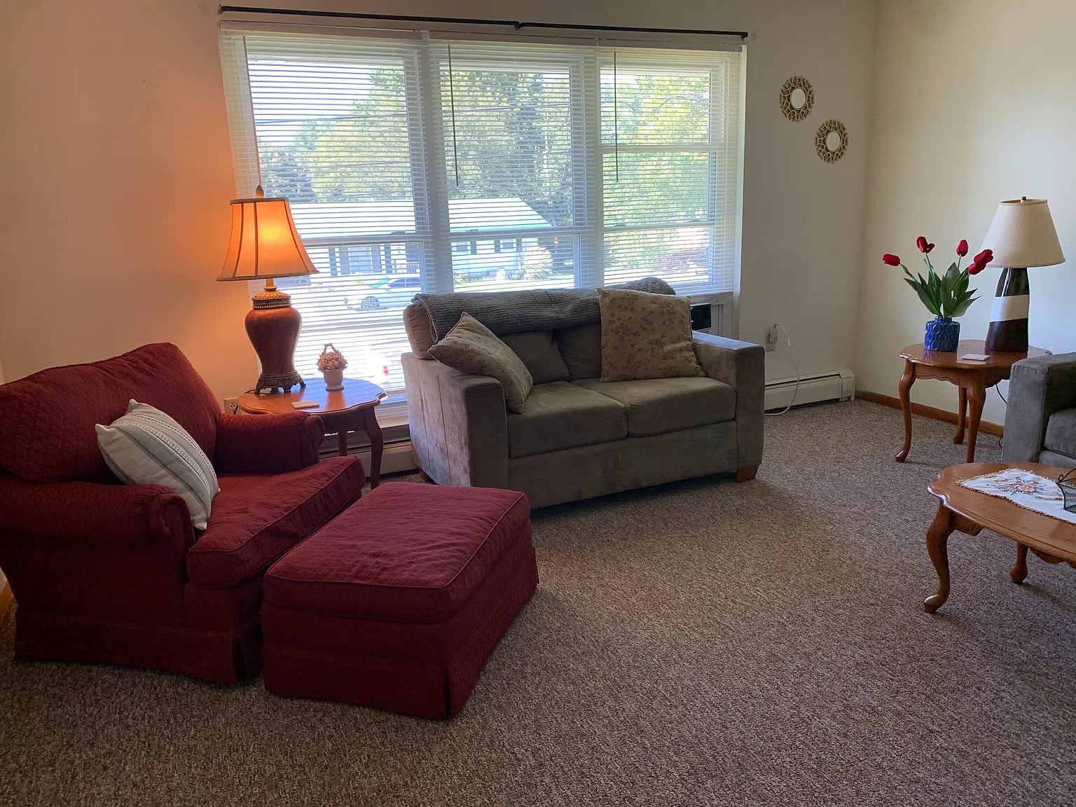 2 bed, 1100 sqft, $2,400 — Photo 4