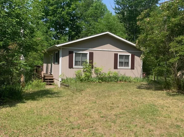 5236 Lakeview Rd, West Branch, MI 48661