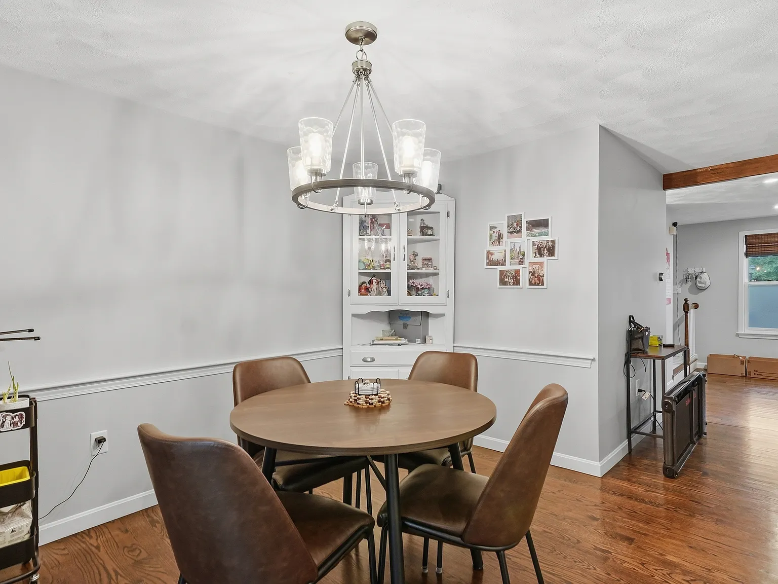2 bed, 1.5 bath, 1240 sqft, $3,400 — Photo 4