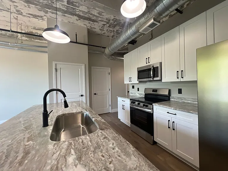 119 E Princess Anne Rd — Photo 142