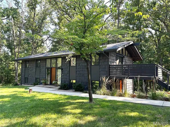 707 Genteman Rd, O'Fallon, MO 63366