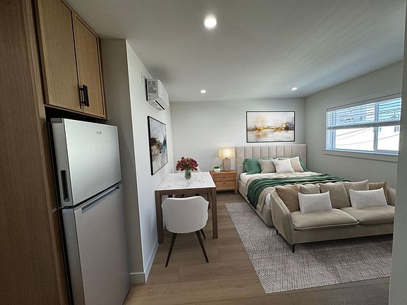 3rd image of 1549 S Westgate Ave #11