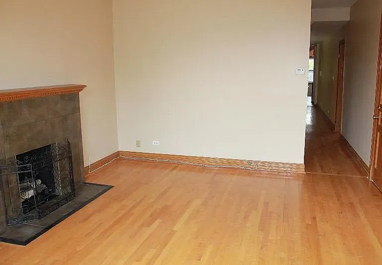 1452 W Addison St #2 — Photo 4