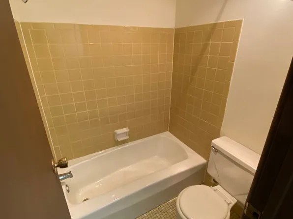 Village Apartments (St. Pt.)