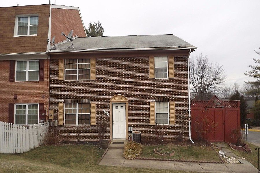 1st image of 9905 Hagel Cir