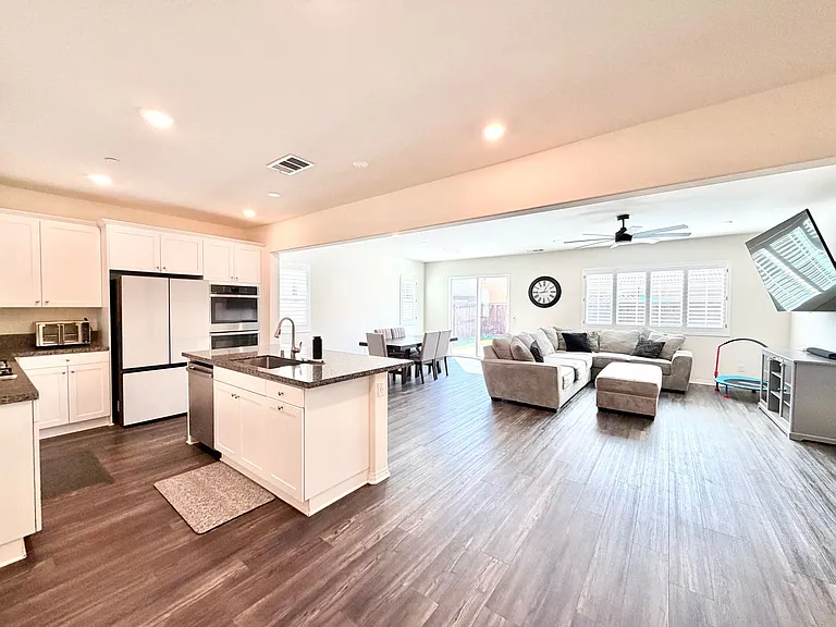 27460 Big Bend Dr — Photo 13
