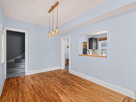 4th image of 801 Armstrong Ave