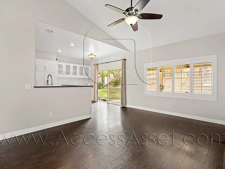 3324 Willow Park Cir — Photo 9