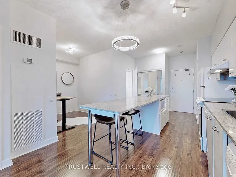 33 Singer Ct #2808 — Photo 13