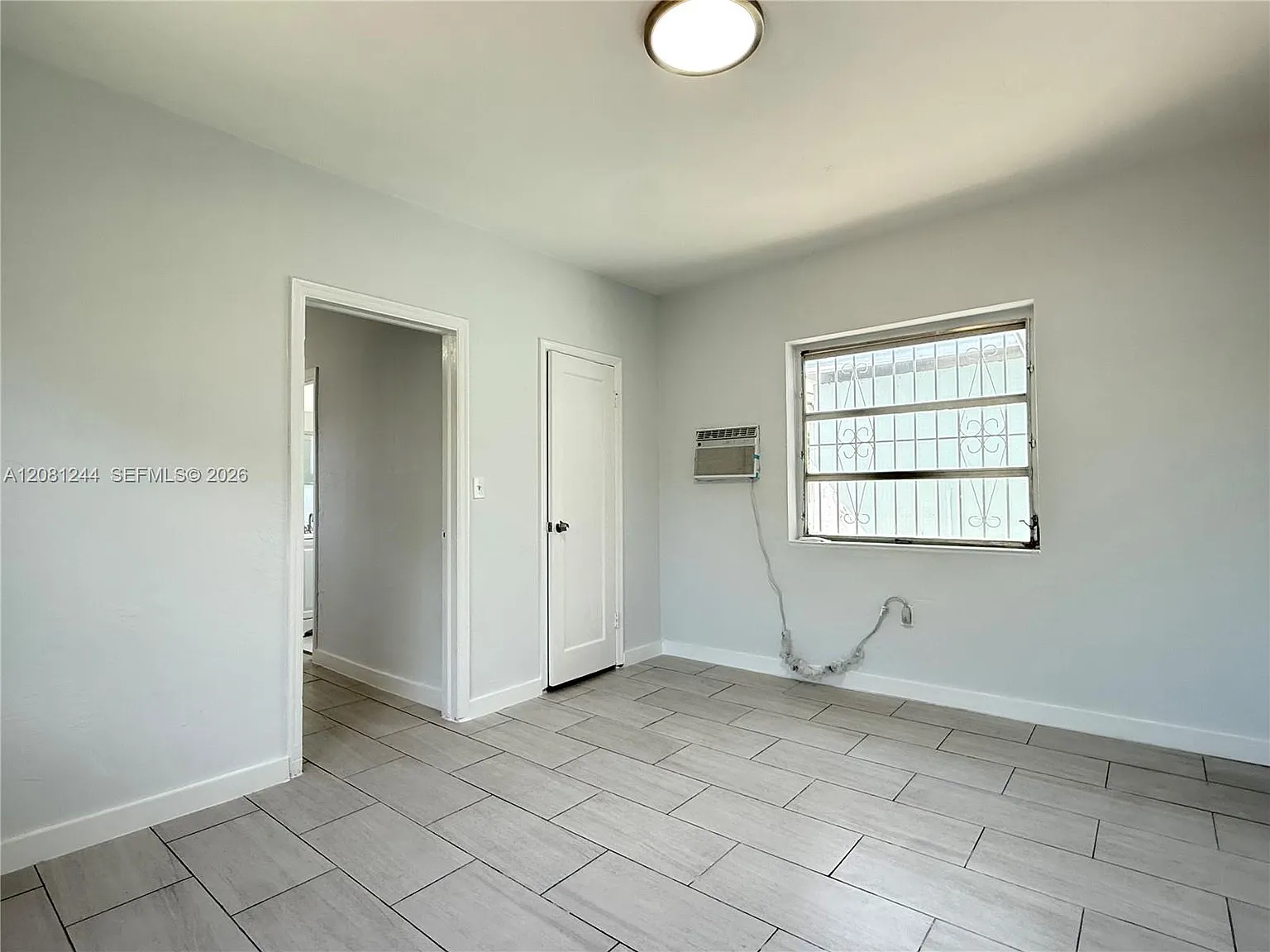 Webster Terr — Photo 4