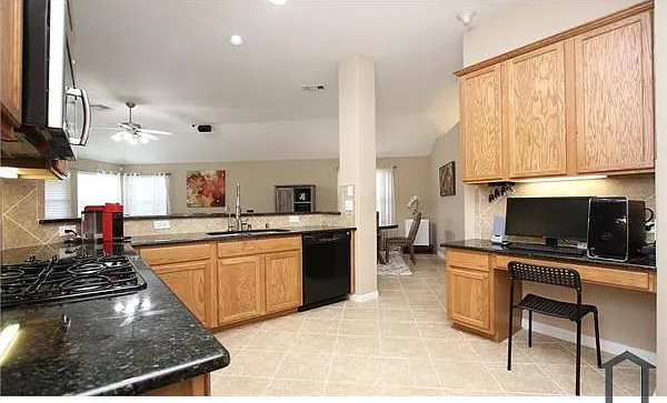 16919 Langham Heights Ln — Photo 2