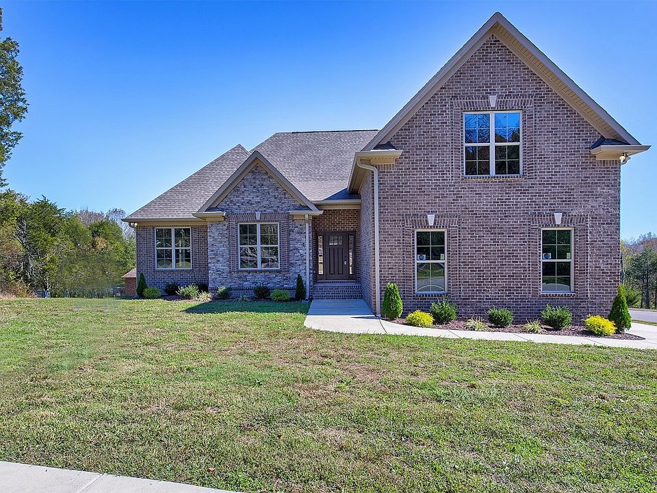 1st image of 301 Cedar Hollow Ct
