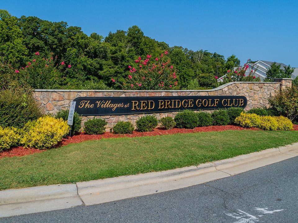 2nd image of 11724 Glenwood Dr #40