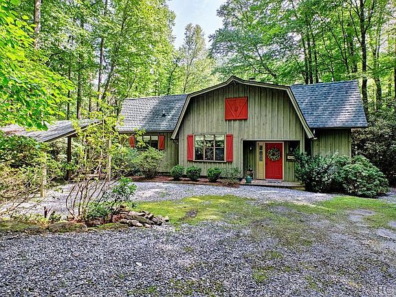 2nd image of 1546 W Christy Trail