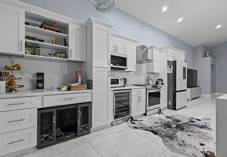 6952 NW 27th Ct — Photo 4