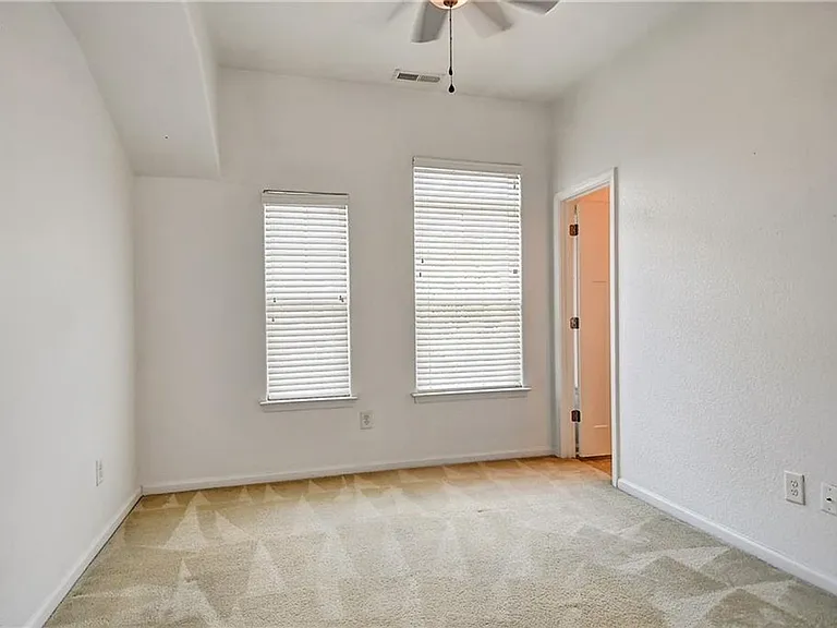 624 Foster Ln — Photo 25