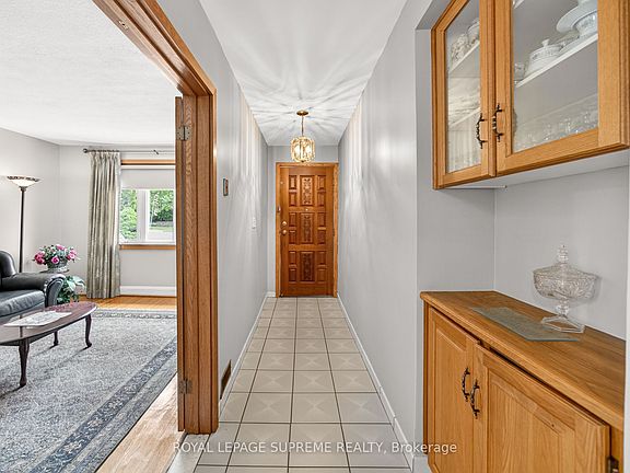 4th image of 376 Rustic Rd