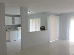 Lynbrook Courts Condo, Miami, FL 33183