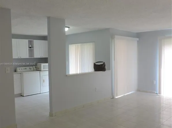 13045 SW 68th St APT 104, Miami, FL 33183