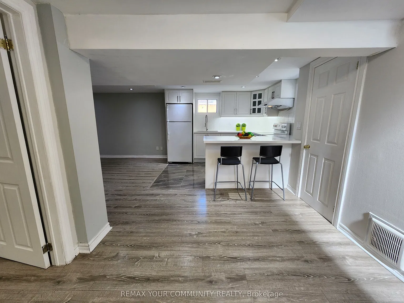 2 bed, $2,000 — Photo 4