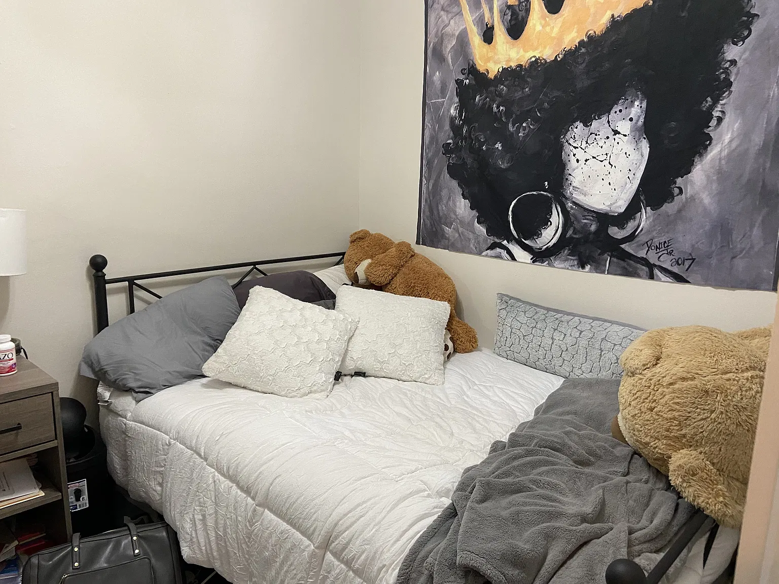 2 bed, 800 sqft, $2,200 — Photo 3
