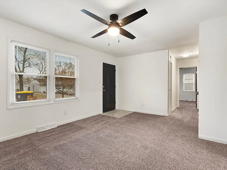 11312 Ditman Ave — Photo 2