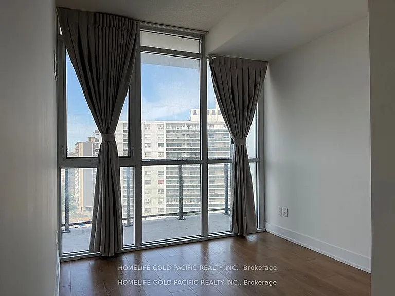 128 Fairview Mall Dr #1102 — Photo 16
