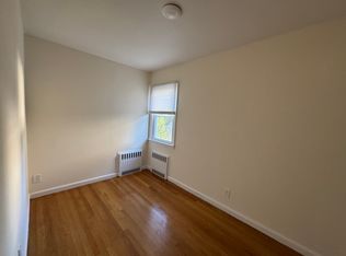 151 Stone Ave #1, Yonkers, NY 10701