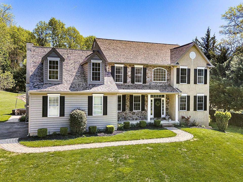 1st image of 960 Little Conestoga Rd