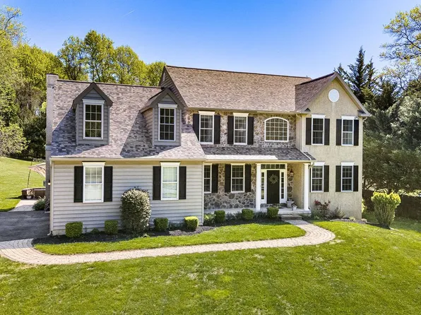 960 Little Conestoga Rd, Glenmoore, PA 19343