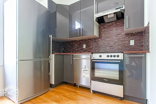 Rented by MySpaceNYC | media 14