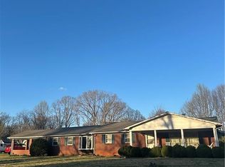 205 Gate St, North Wilkesboro, NC 28659