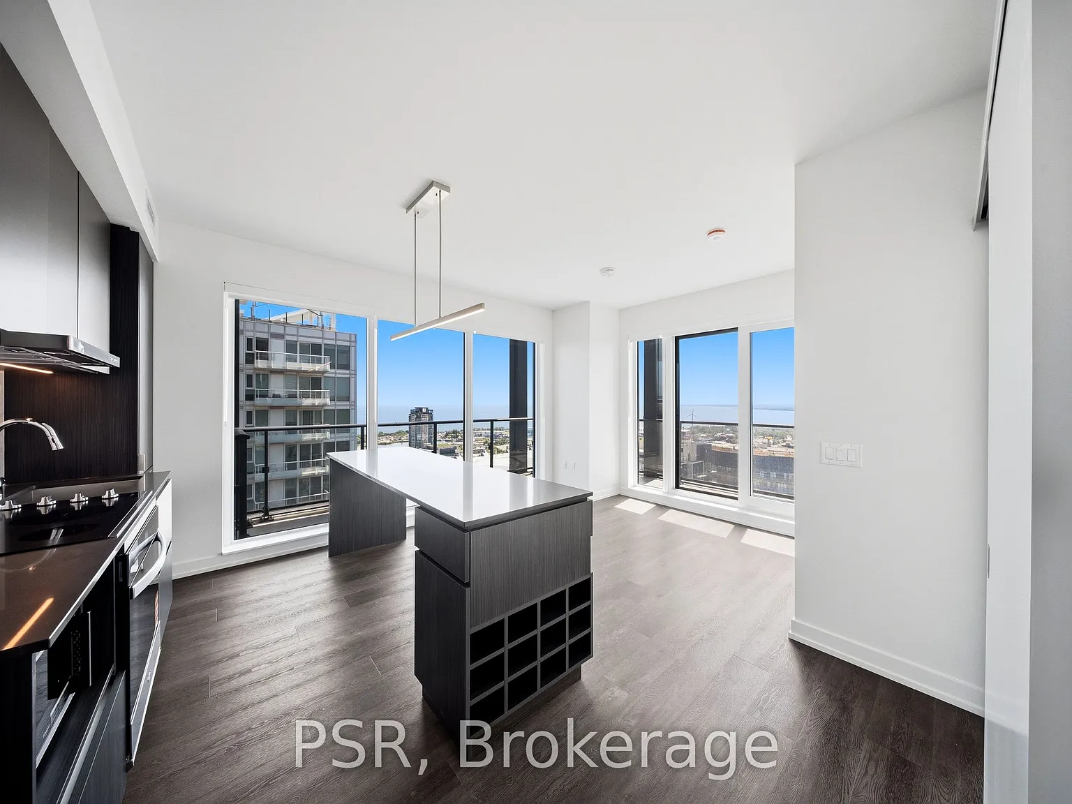 3 bed, $5,695 — Photo 1
